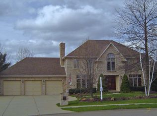 2613 Barnes Dr, Coraopolis, PA 15108