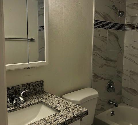 4th image of 1718 E Campbell Ave #500