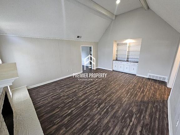 3rd image of 6241 Scarletcrest Ln
