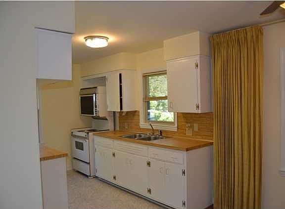 2nd image of 7211 Nachand Ln