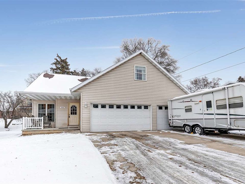 1st image of 2447 Deckner Ave