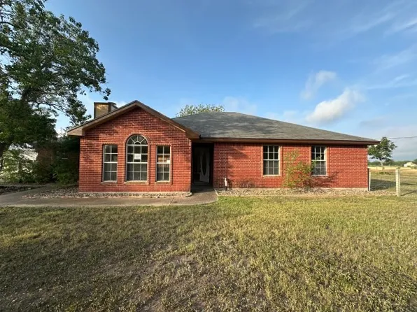 312 E County Road 303, Orange Grove, TX 78372