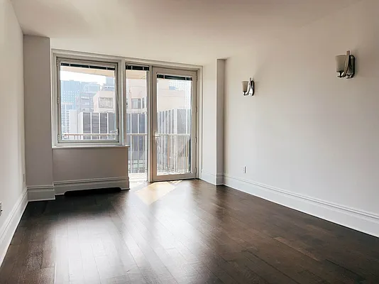 Rented by SERHANT. | media 2