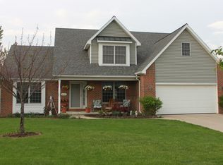 6945 Silverbrook Ct, Waterville, OH 43566