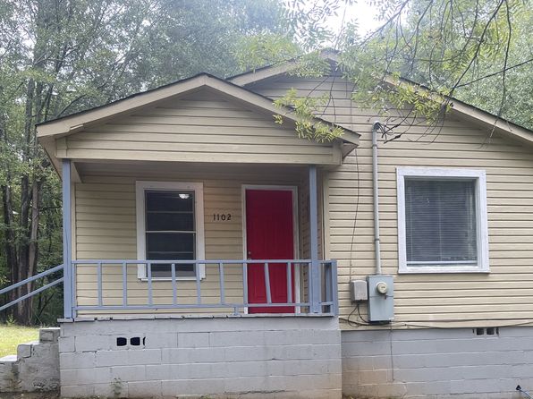1102 Spann St