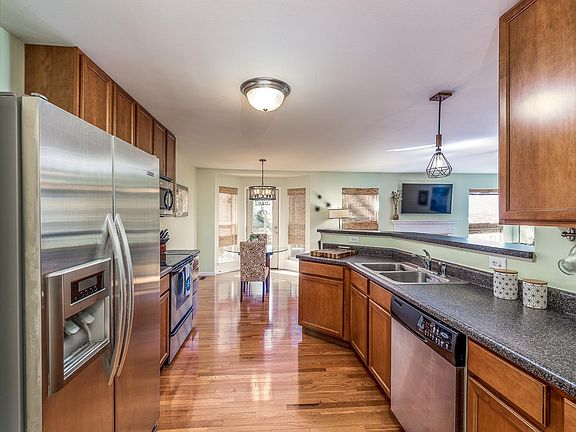 5th image of 6842 Hampshire Ct
