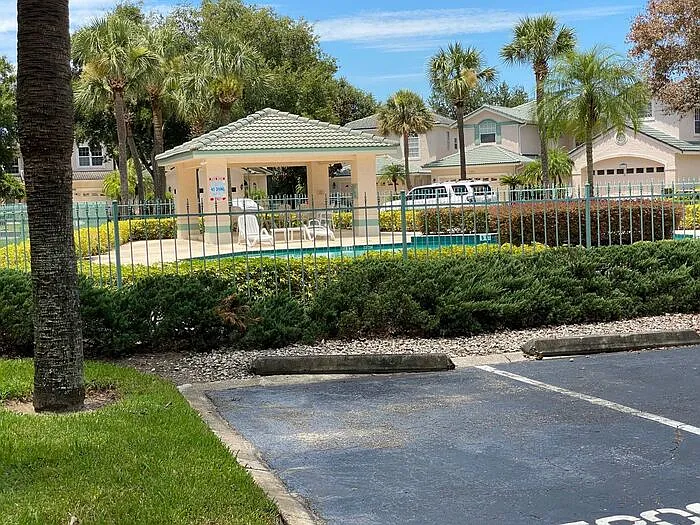 7200 Bay Club Way — Photo 48