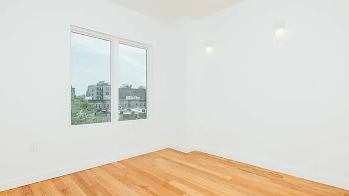 Rented by Nooklyn NYC LLC | media 7