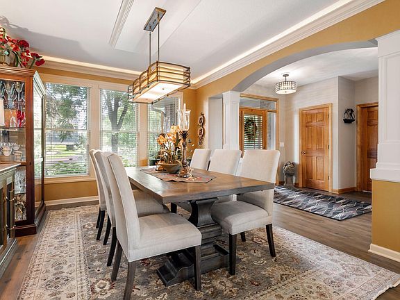 5th image of 6480 Yosemite