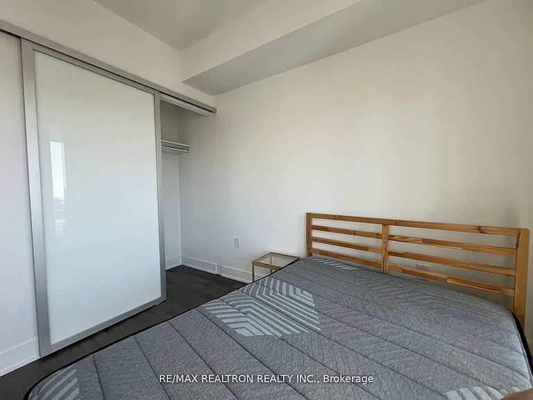 575 Bloor St E #2608 — Photo 42