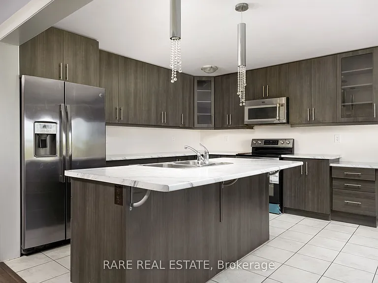 14 Bannister Cres — Photo 8