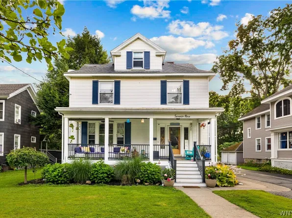 79 Oxford Rd, New Hartford, NY 13413