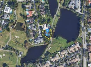 2811 Fairway Dr, Hollywood, FL 33021