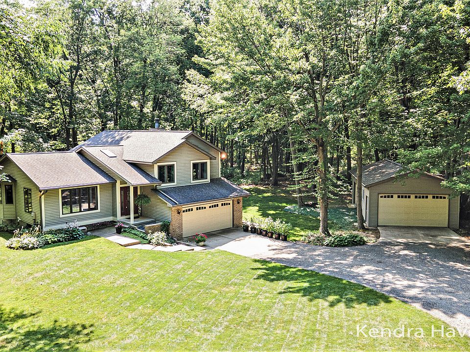 1st image of 8601 Winterforest Dr NE