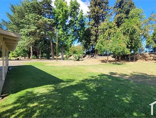 10250 River Rd #B — Photo 21