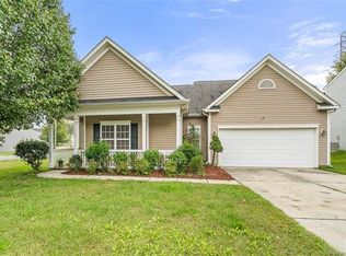 1124 Homestead Glen Blvd, Charlotte, NC 28214