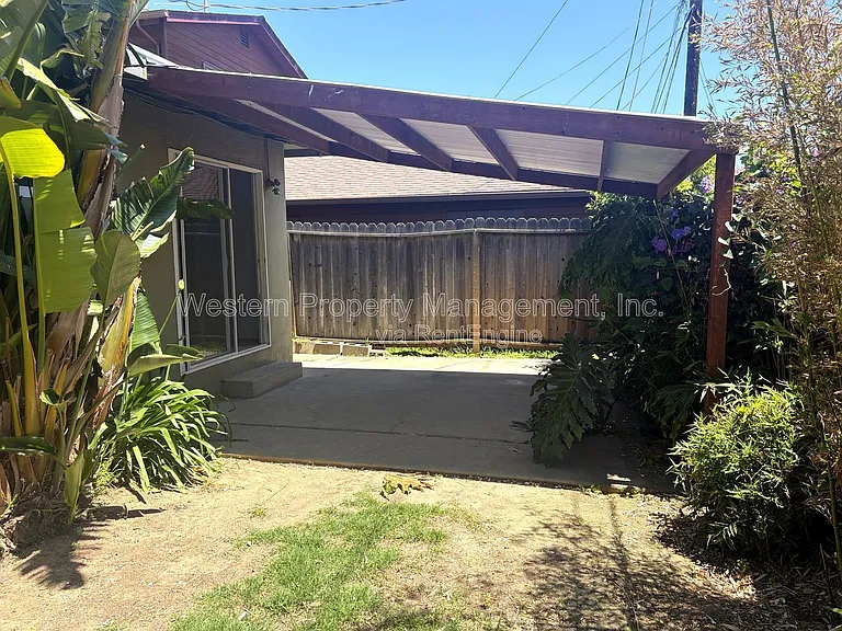 4610 Garnet St — Photo 10
