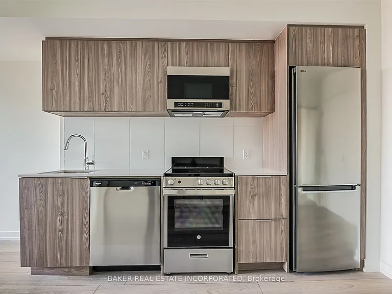223 Redpath Ave #1111 — Photo 5