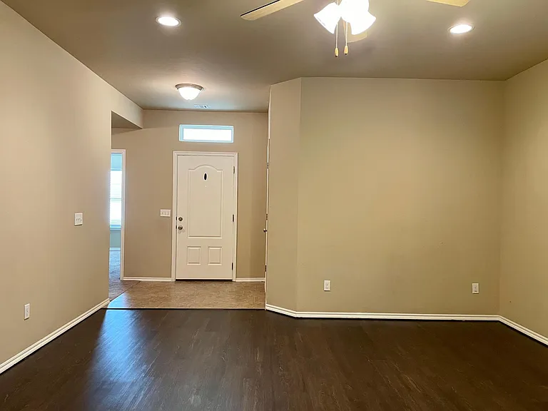 2912 Sunberry Way — Photo 7
