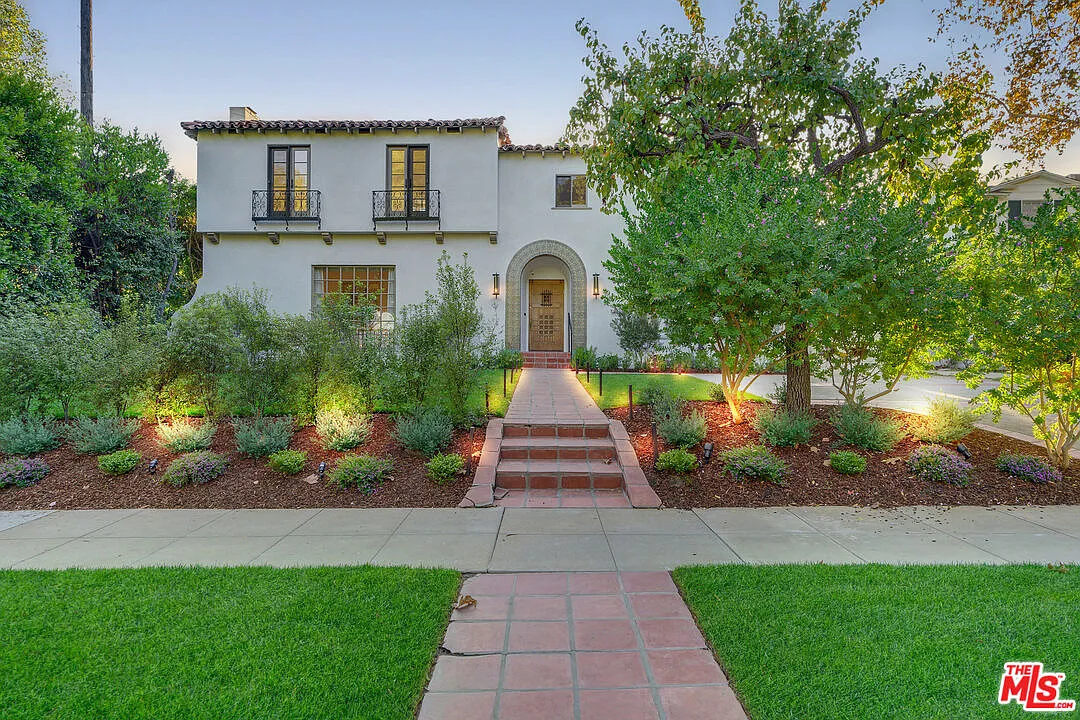 5 bed, 5.5 bath, 4505 sqft, $26,500 — Photo 4