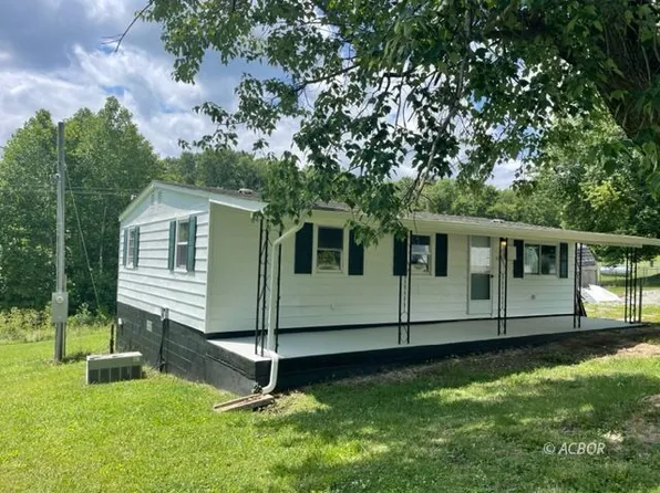 629 S Delaware Ave, Wellston, OH 45692