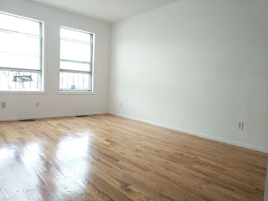 Rented by At Home Realty NY LLC | media 25