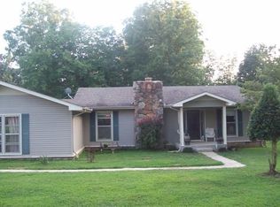 136 Miller Rd, Belvidere, TN 37306