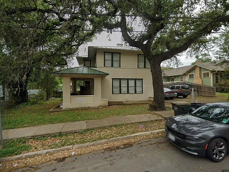 325 North St — Photo 1