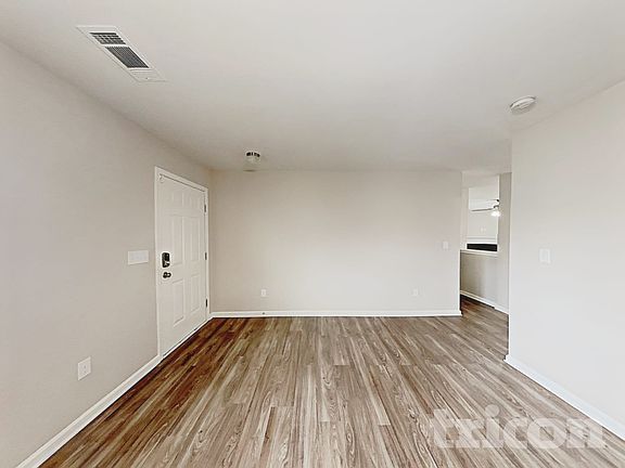 4th image of 2641 Cider Ridge Rd