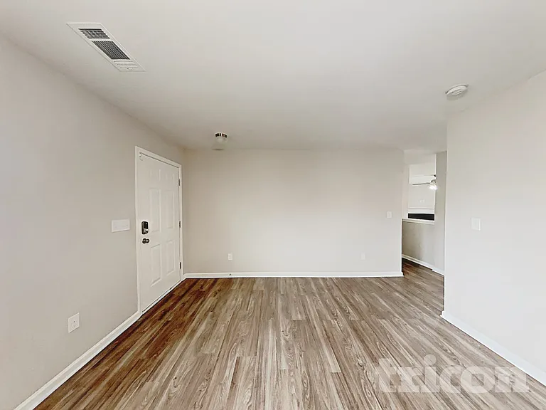2641 Cider Ridge Rd — Photo 4