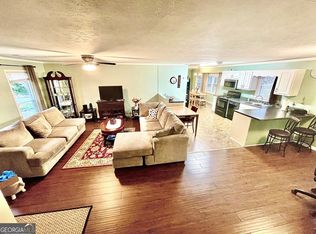 110 Crawford Cir, Newnan, GA 30265