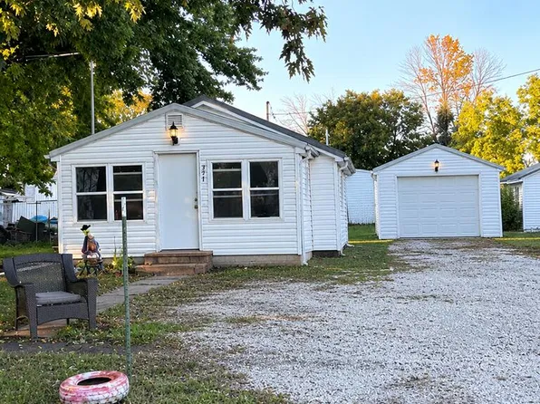 204 2nd St, Lohrville, IA 51453