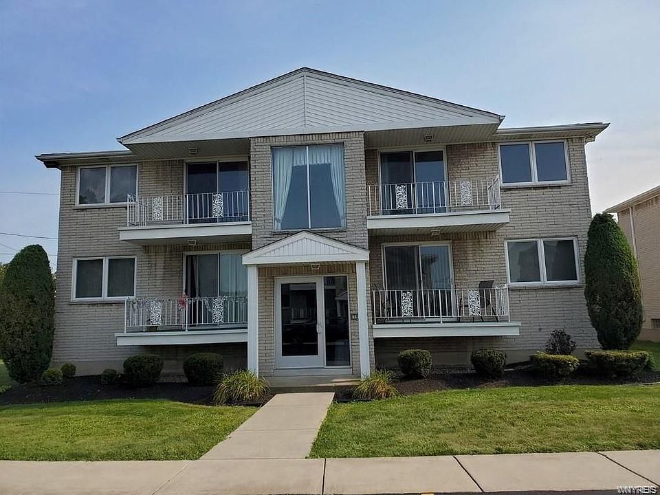1st image of 100 Churchcroft Ln APT 1