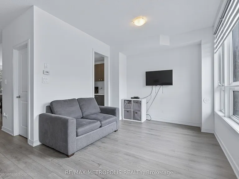 132 Blue Forest Cres — Photo 26