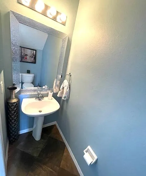 236 Arbor Woods Cir — Photo 5