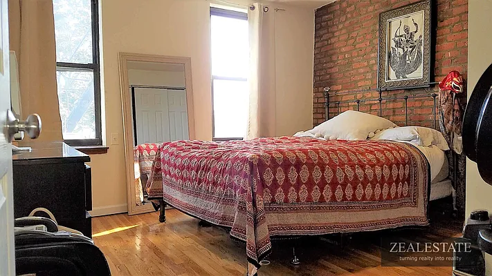 Rented by ZealEstate Group Inc | media 101