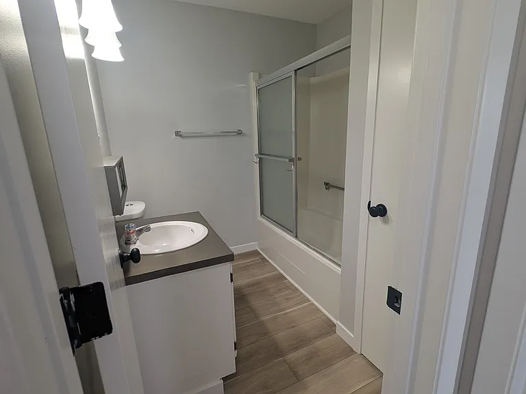 2121 Greene St #B17 — Photo 3