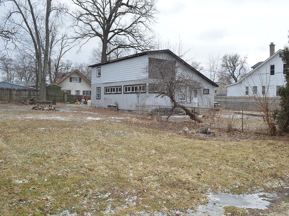 2nd image of 18561 W Main St