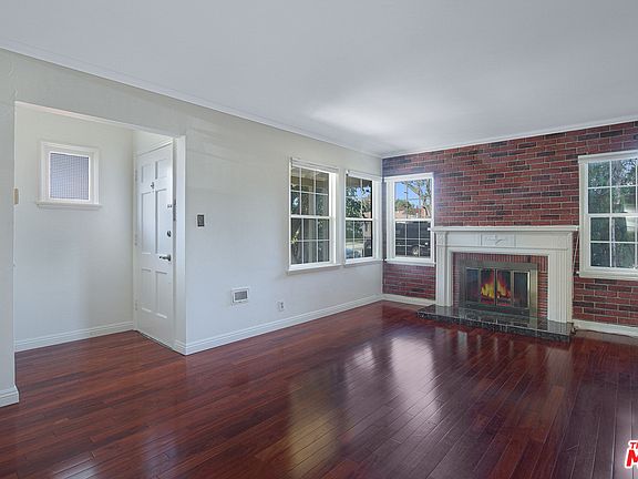 4th image of 9408 Cattaraugus Ave
