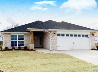 124 Sidney Ruth Dr, New Market, AL 35761