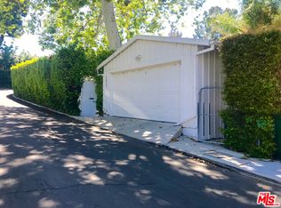 3843 Reklaw Dr, Studio City, CA 91604