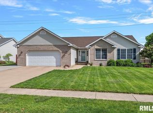 3725 Bluestem Ct, Springfield, IL 62712