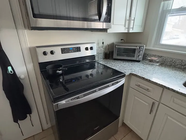 2331-2333 Niskayuna Dr — Photo 14