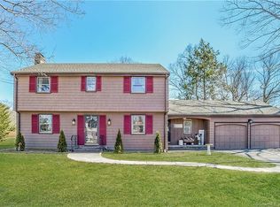 67 Kennedy Rd, Manchester, CT 06042