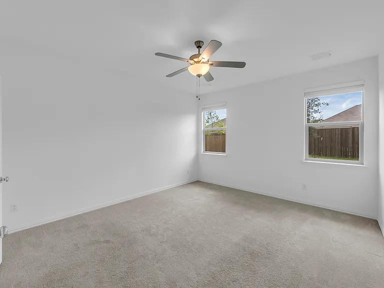 8425 Honeylocust St — Photo 22
