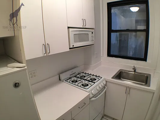 Rented by Next Step Realty New York LLC | media 15