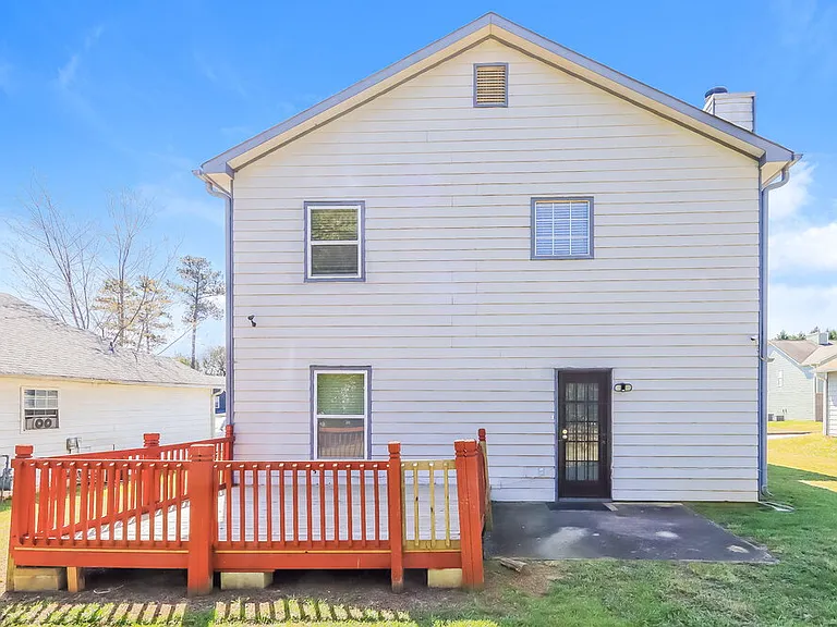 843 Shoals Ct — Photo 17