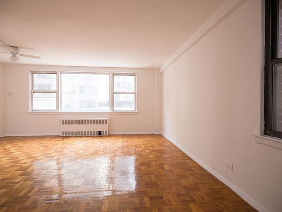 3rd image of 155 E 55th St Ste 5D