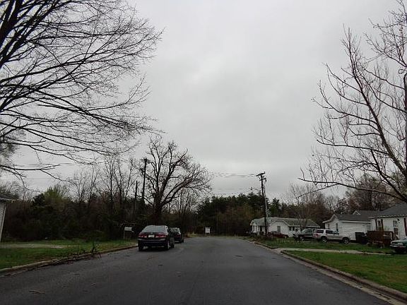 5th image of 1307 Melrose Dr