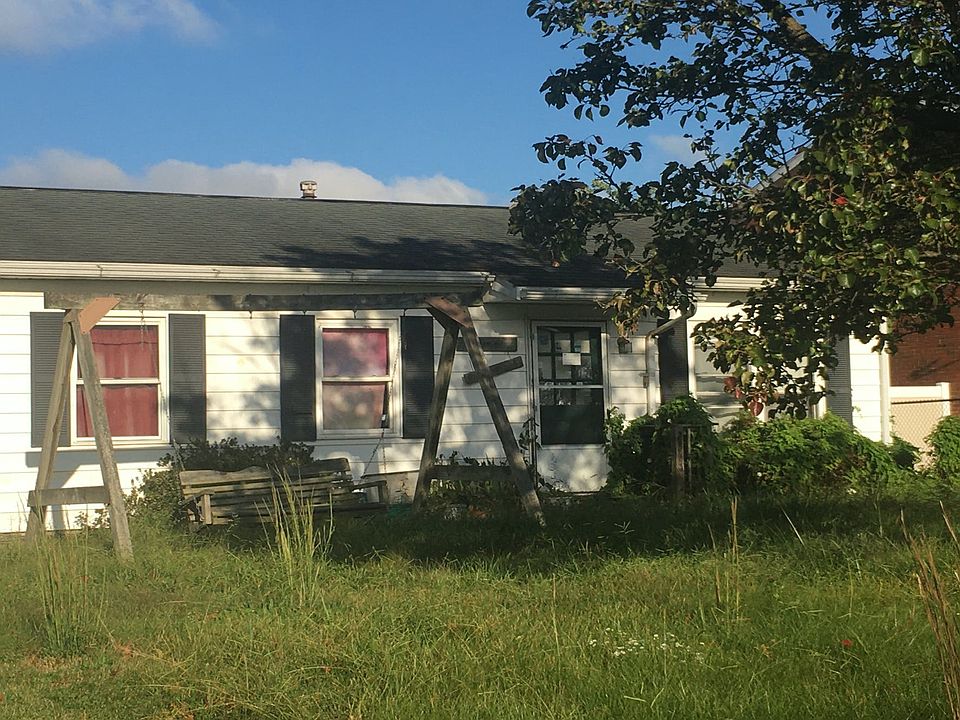 1st image of 2314 Neal St